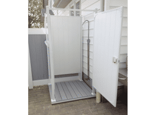single-outdoor-shower