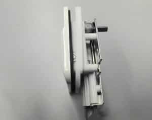 outdoor-shower-door-handle