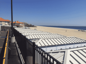 commercial-locker-enclosures-by-beach